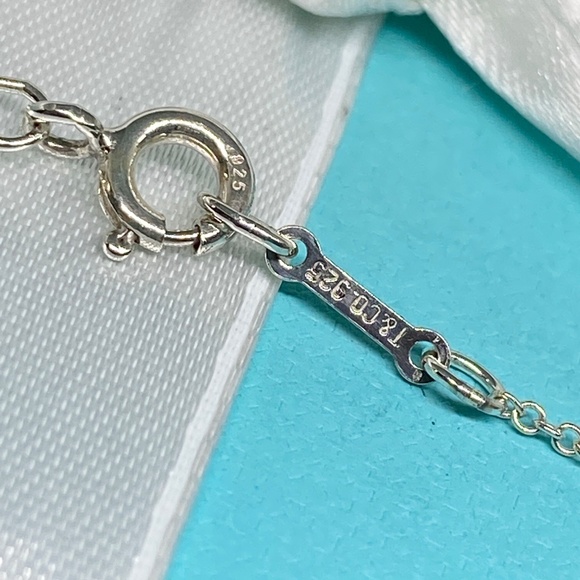 Tiffany & Co. Elsa Peretti Teardrop Cross 925 Silver Necklace 16” 15mm - Picture 4 of 7